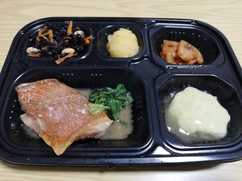 いつでも五菜/赤魚の煮付け