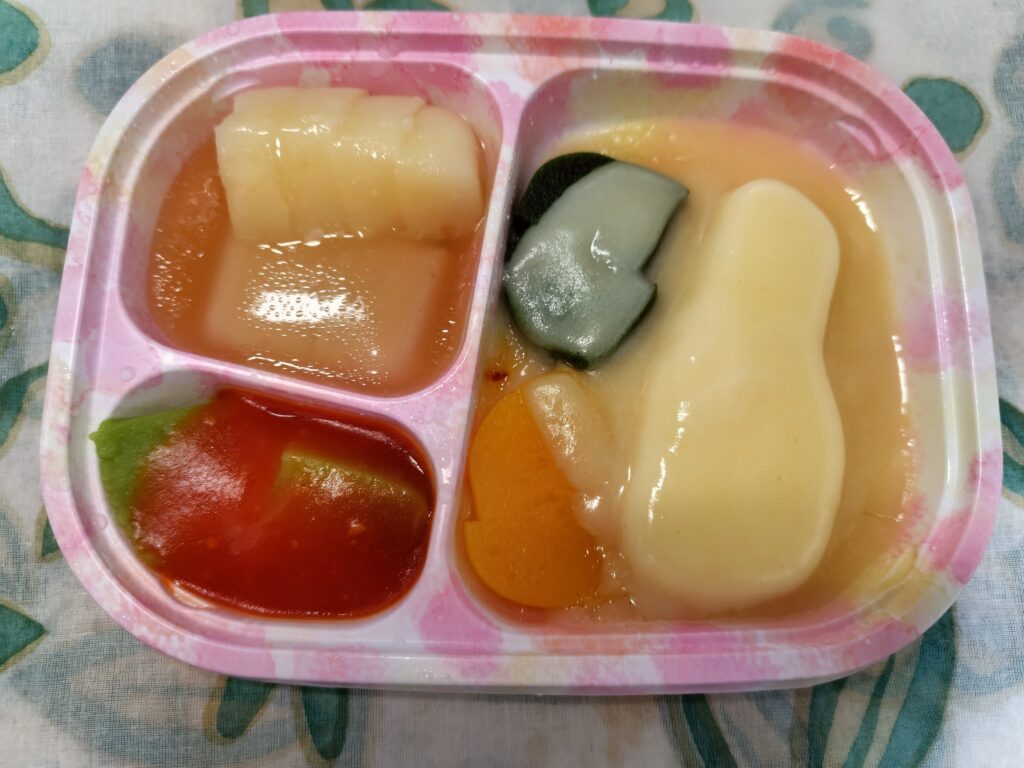 食楽膳ムース、カレイのクリーム煮